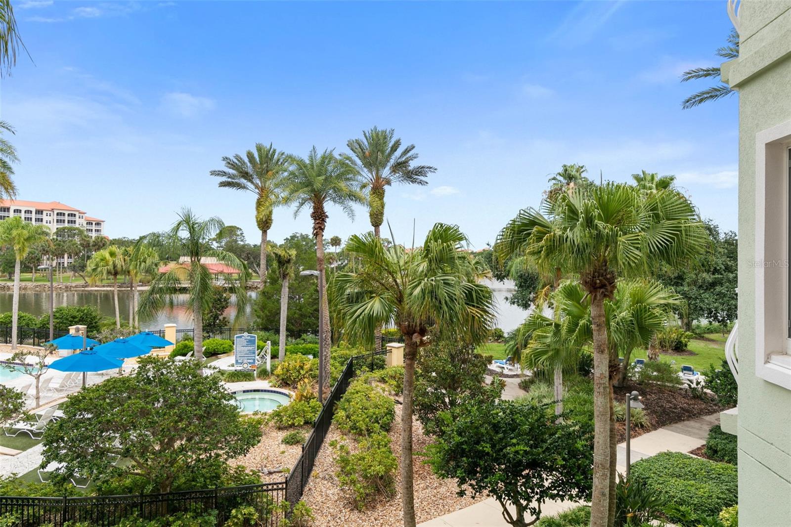 102 YACHT HARBOR DR #273