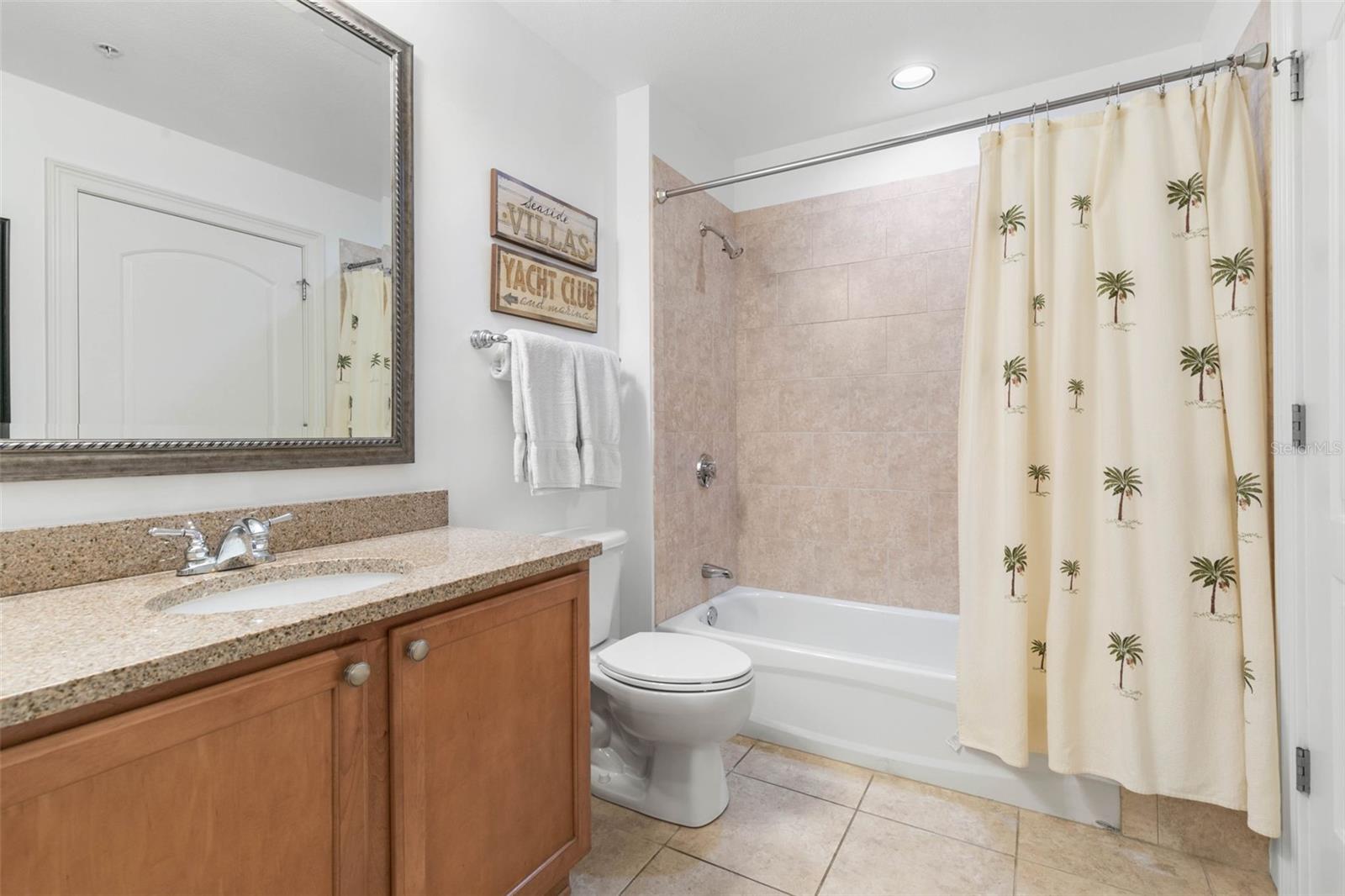 102 YACHT HARBOR DR #273