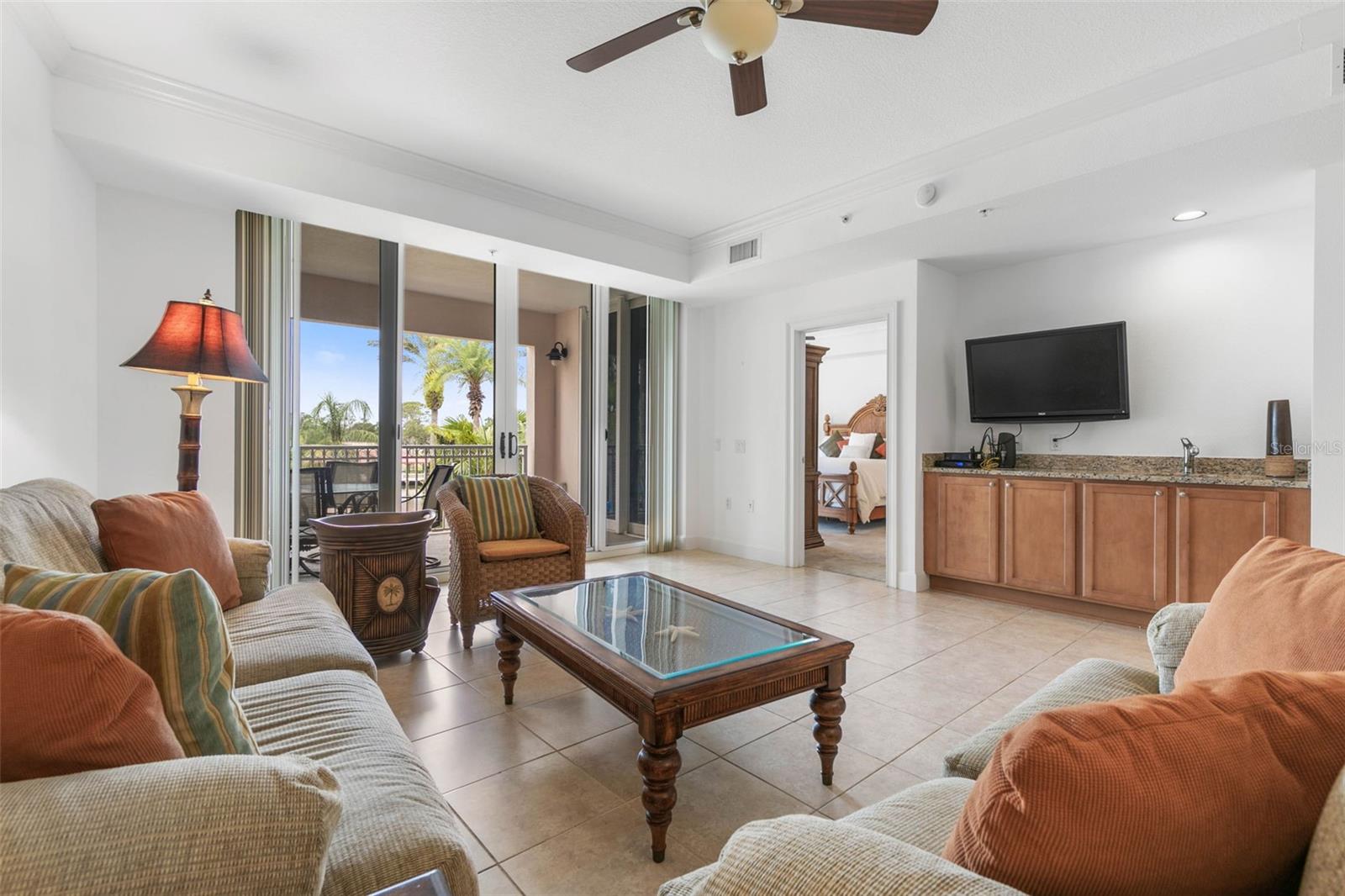 102 YACHT HARBOR DR #273