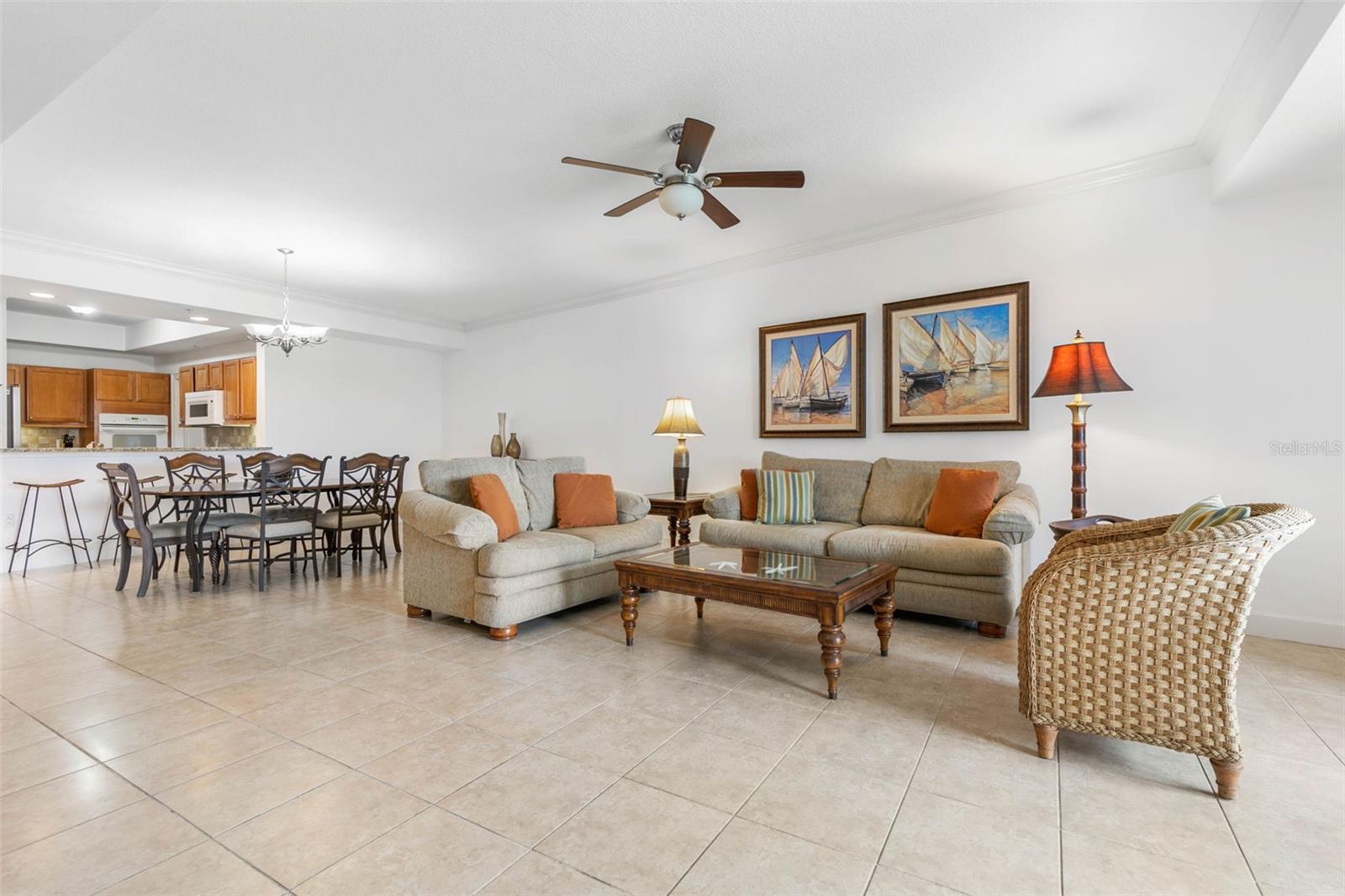 102 YACHT HARBOR DR #273