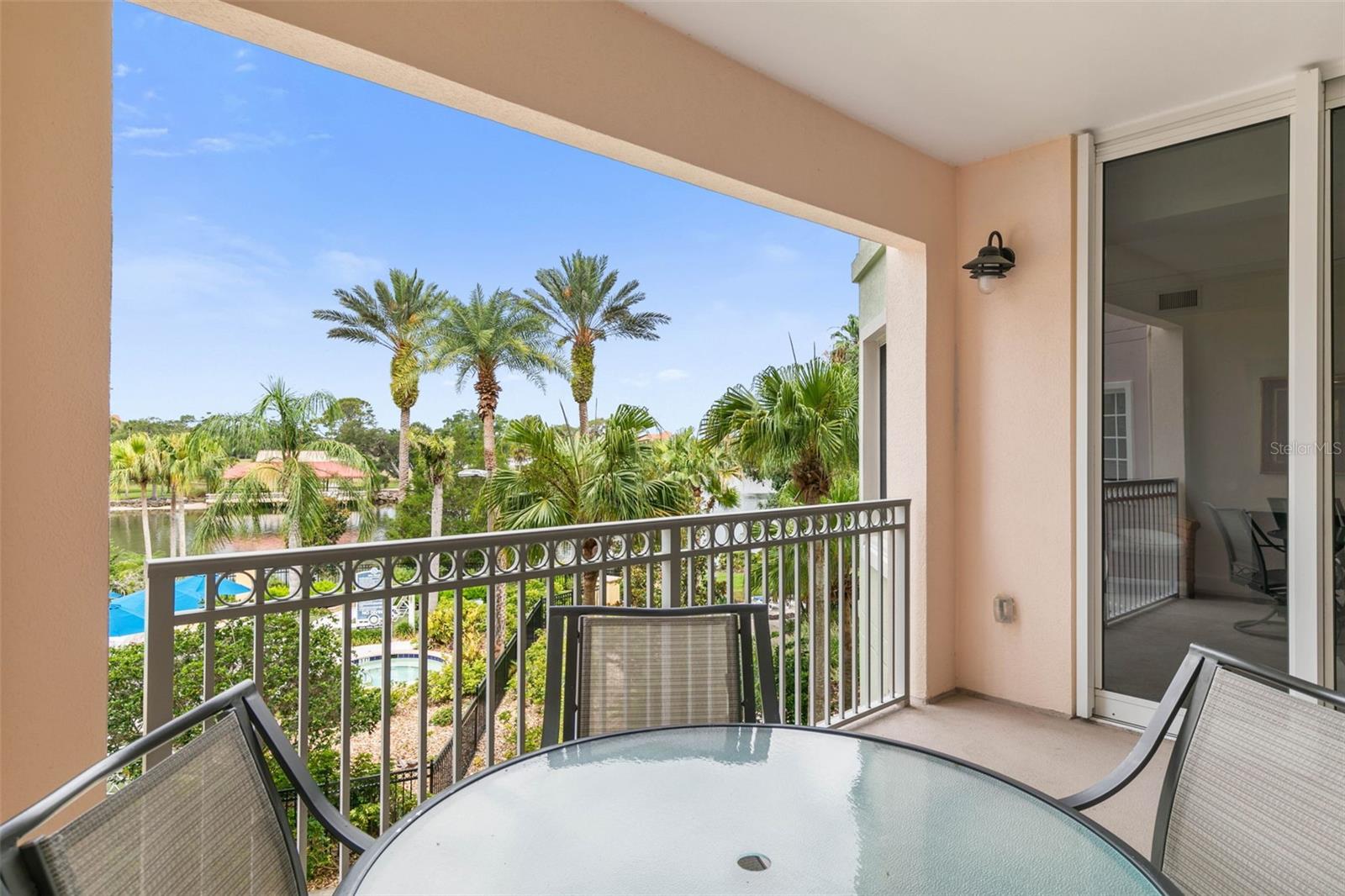 102 YACHT HARBOR DR #273