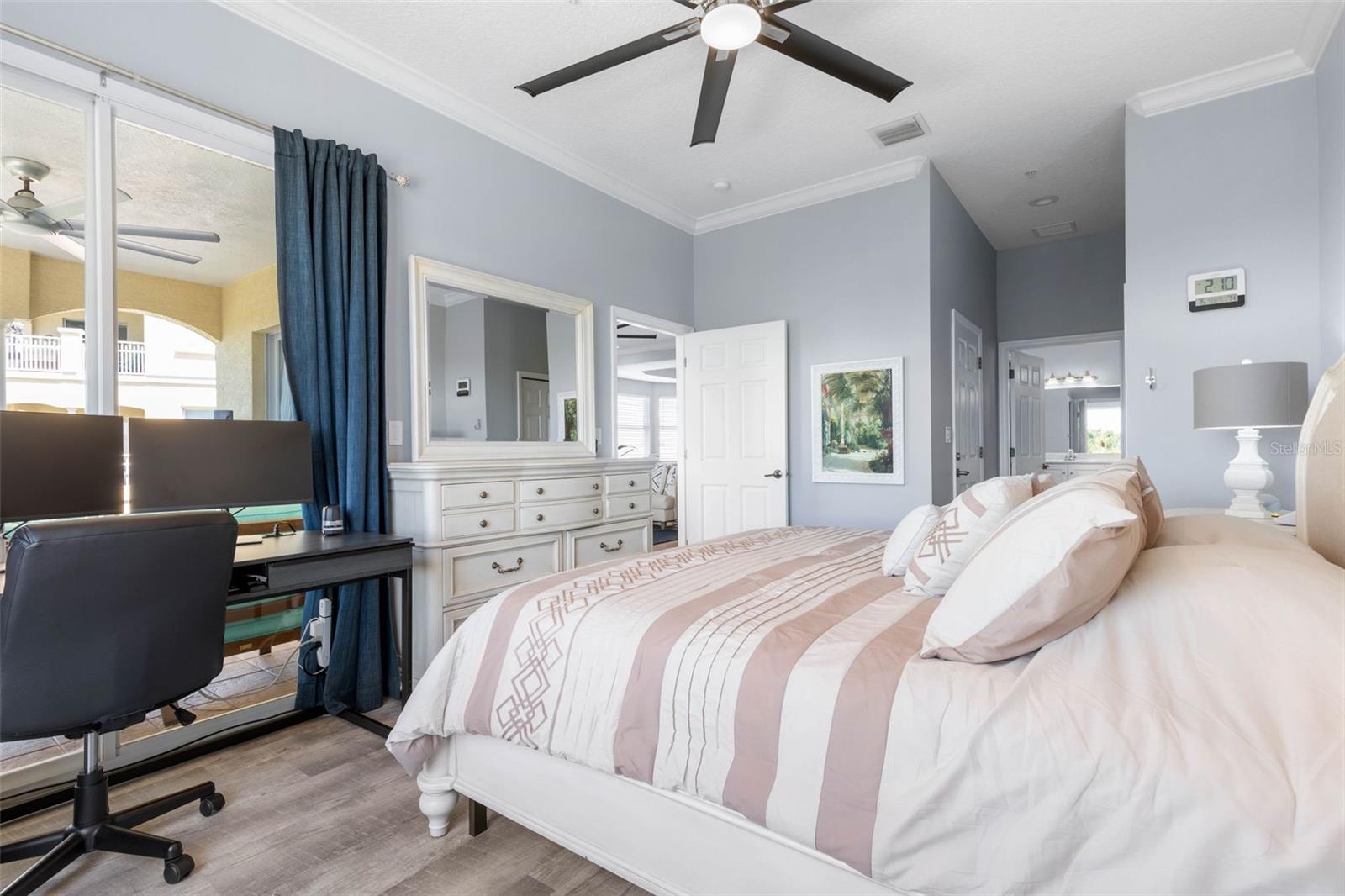 55 OCEAN CREST WAY #922