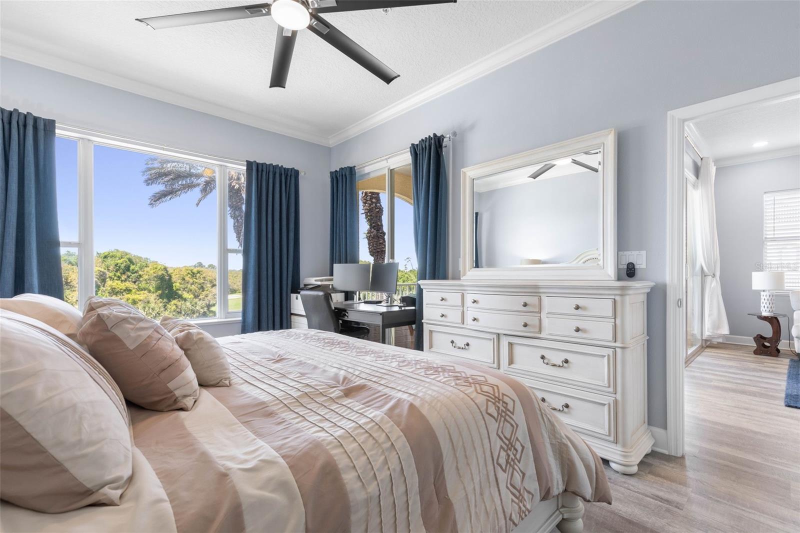 55 OCEAN CREST WAY #922