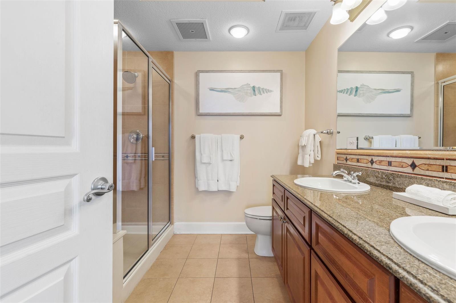 200 OCEAN CREST DR #906