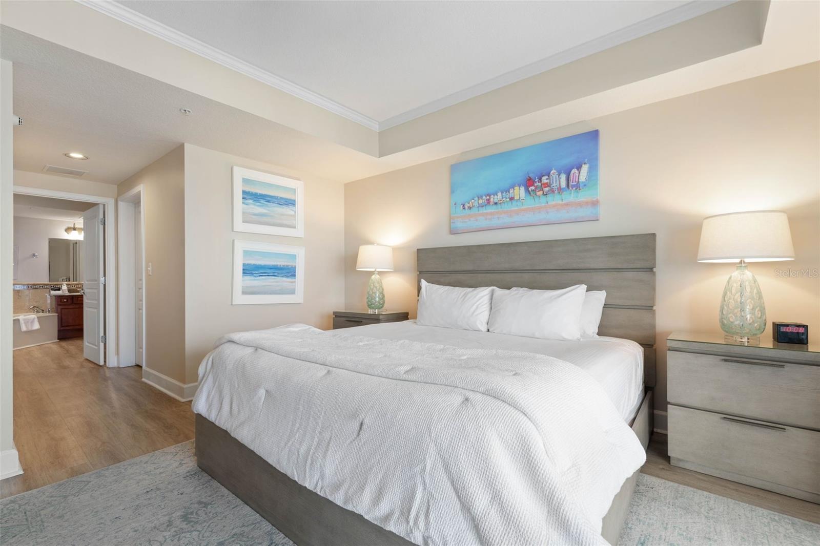 200 OCEAN CREST DR #906