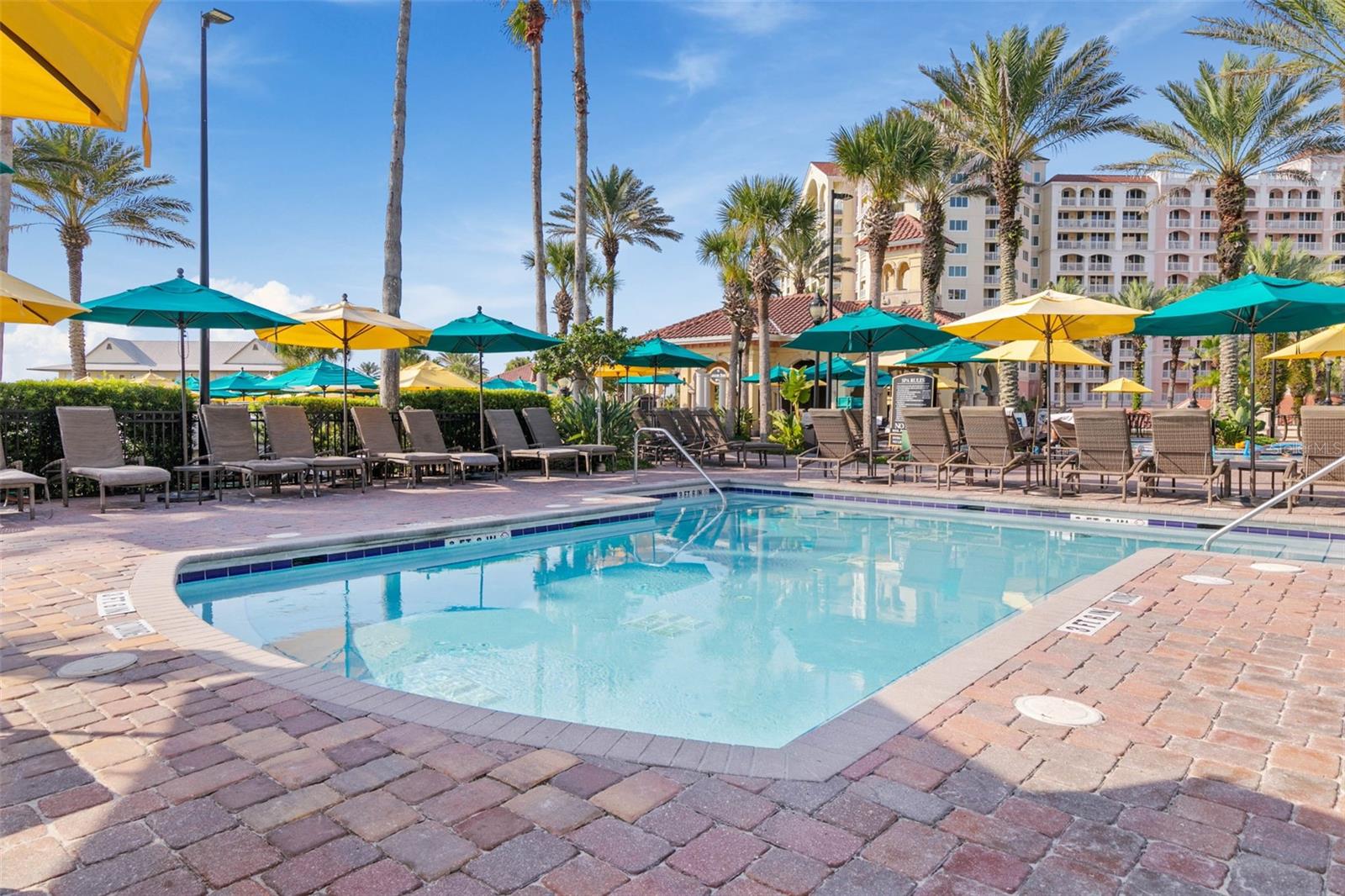 200 OCEAN CREST DR #906