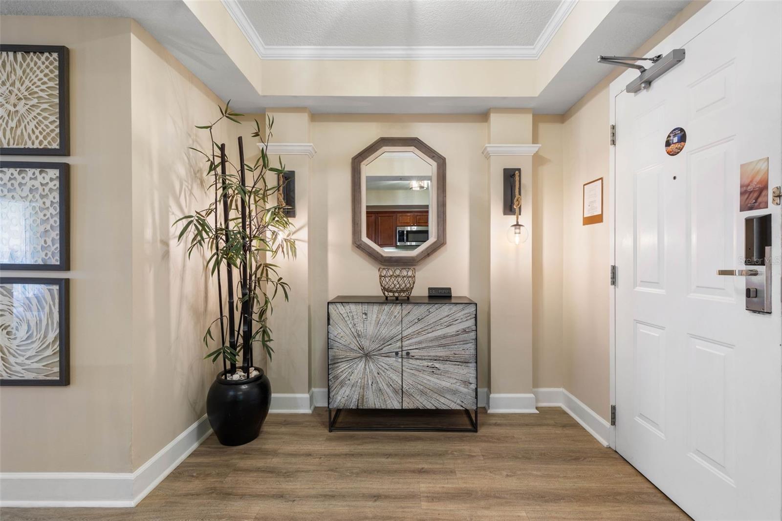 200 OCEAN CREST DR #906