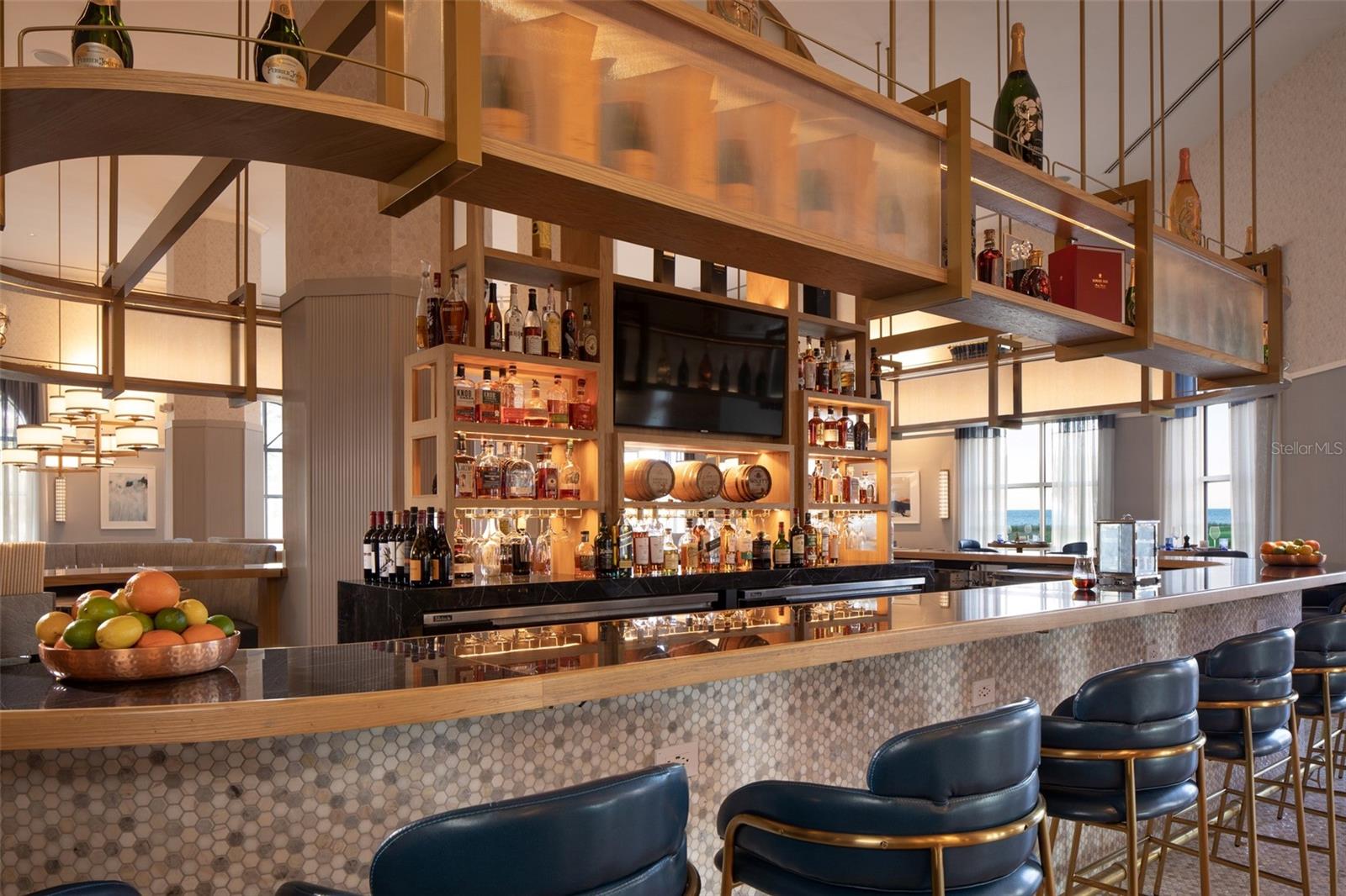 200 OCEAN CREST DR #906