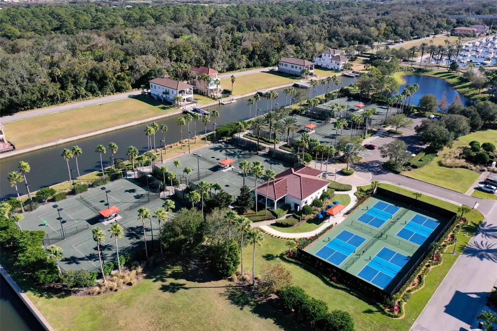 102 YACHT HARBOR DR #371
