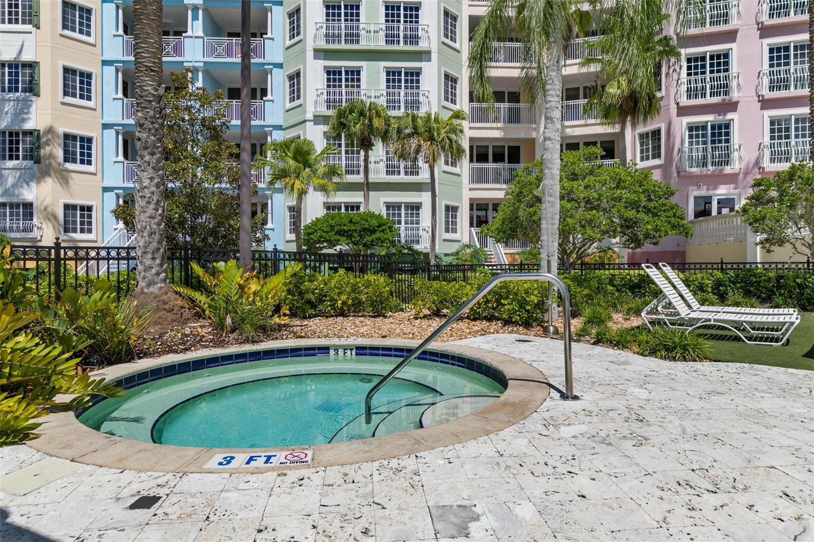 102 YACHT HARBOR DR #371