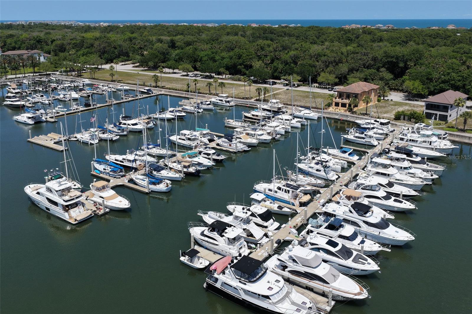 102 YACHT HARBOR DR #371