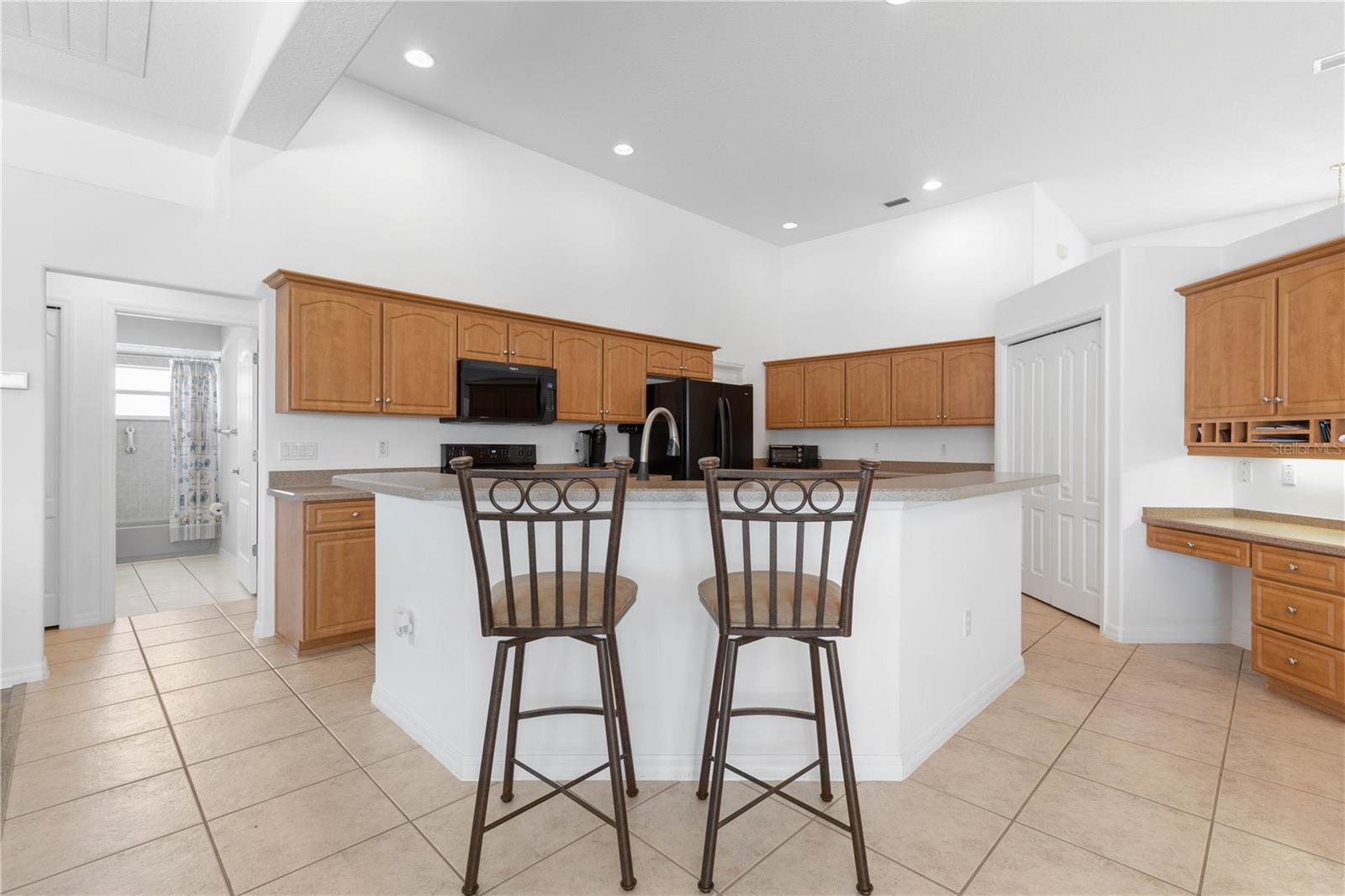 99 ROXBORO DR