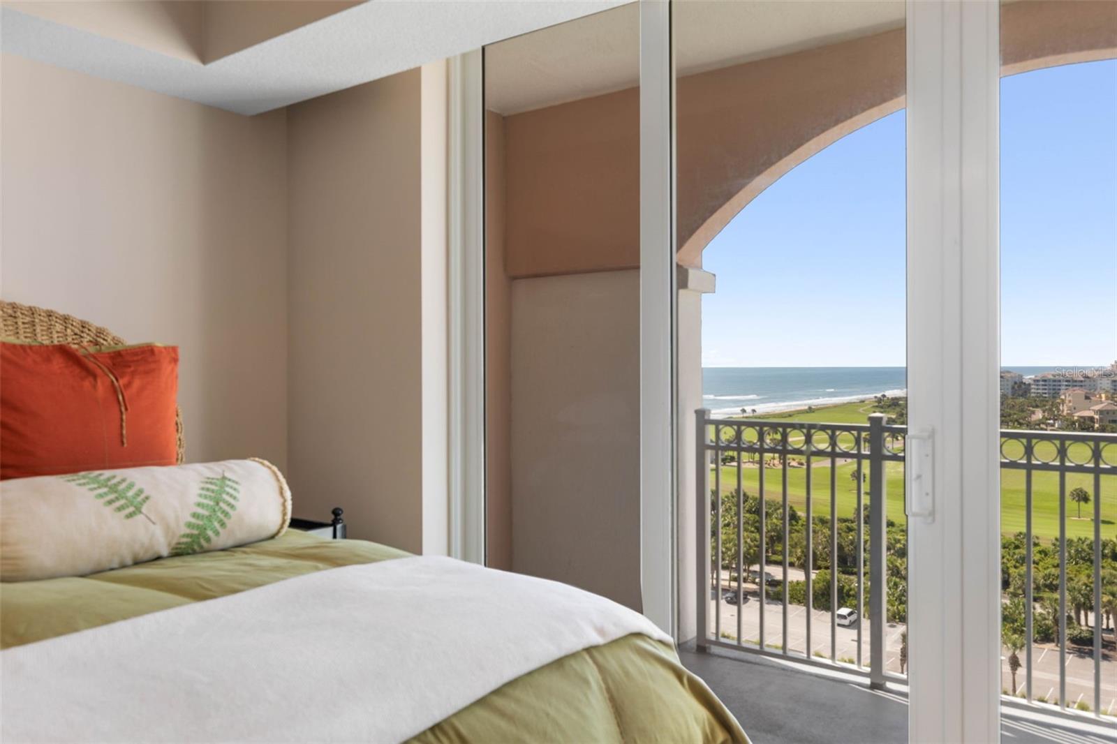 200 OCEAN CREST DR #1016