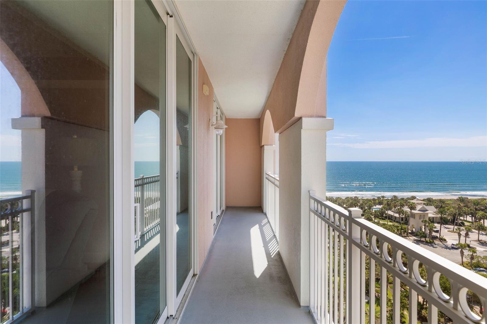 200 OCEAN CREST DR #1016