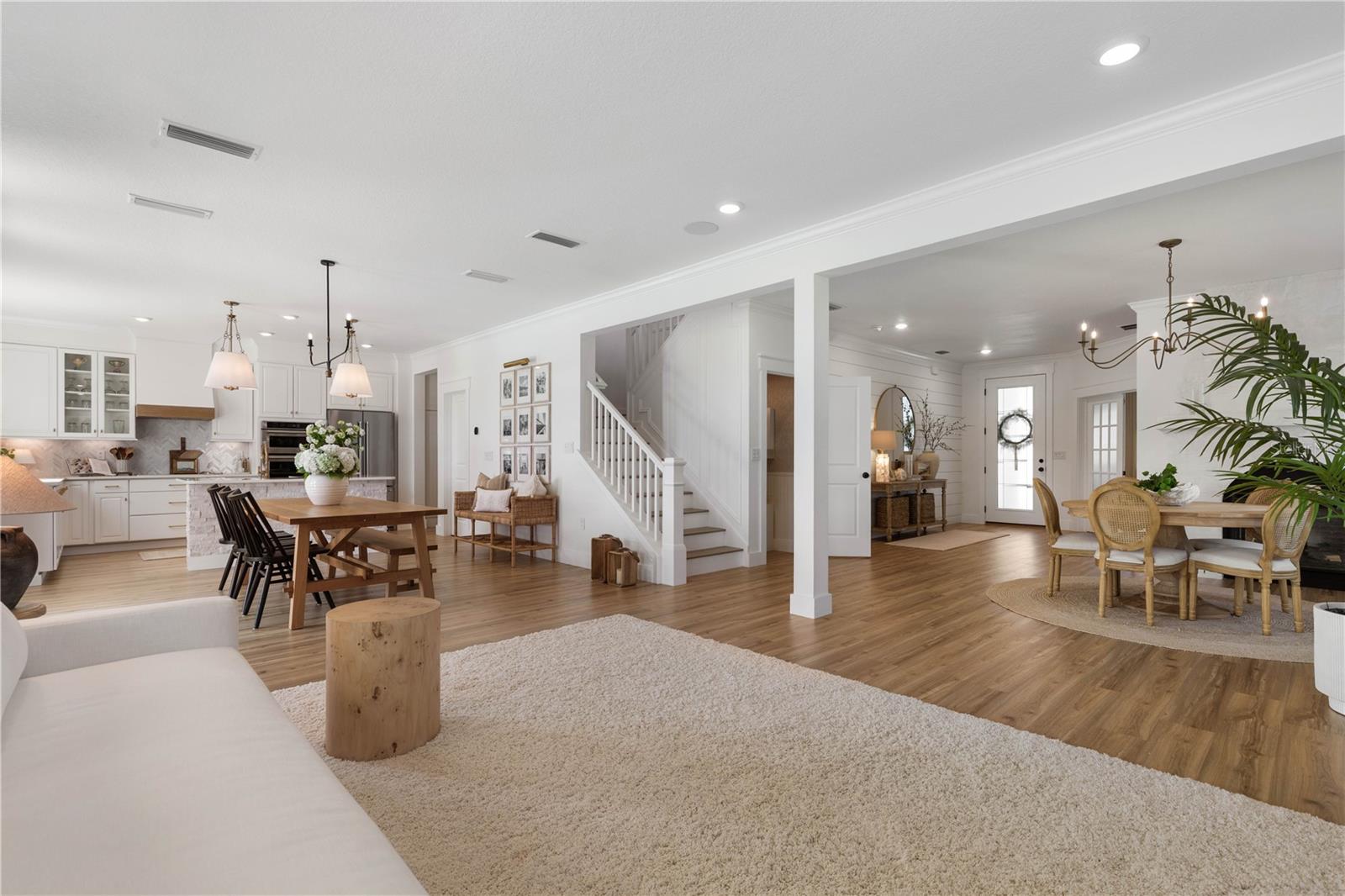61 LAS CASITAS BLVD