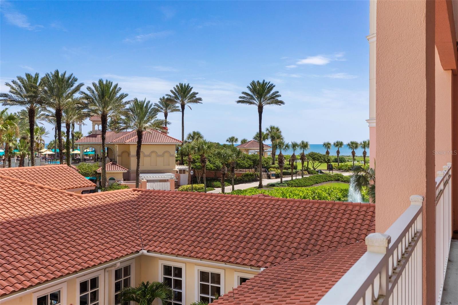 200 OCEAN CREST DR #108