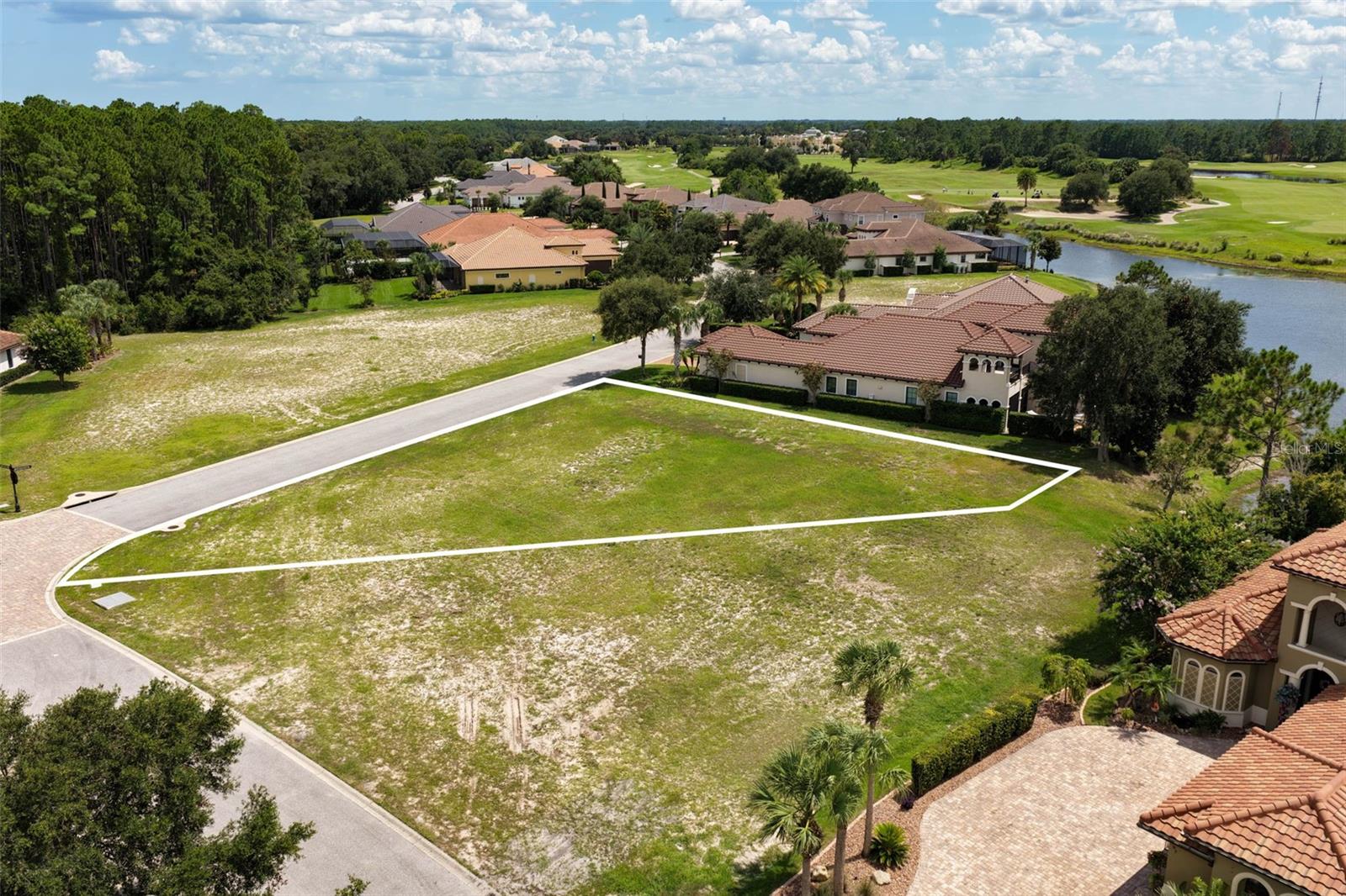 518 SWEETGUM LN