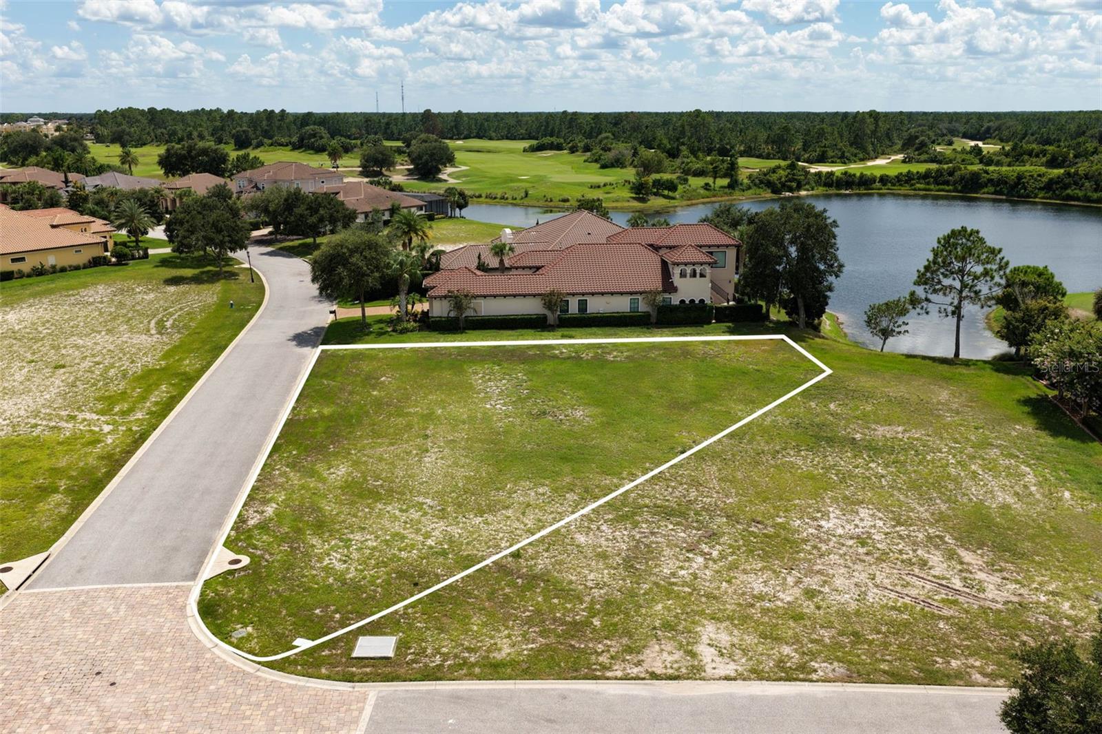 518 SWEETGUM LN