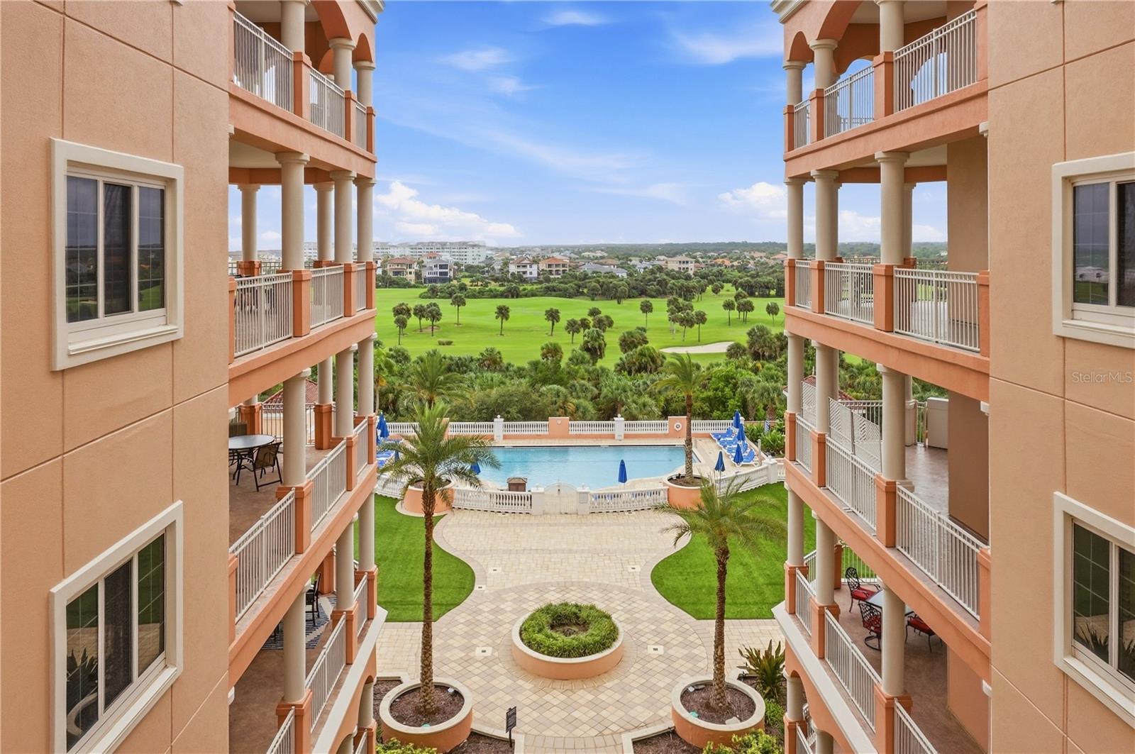 200 OCEAN CREST DR #542