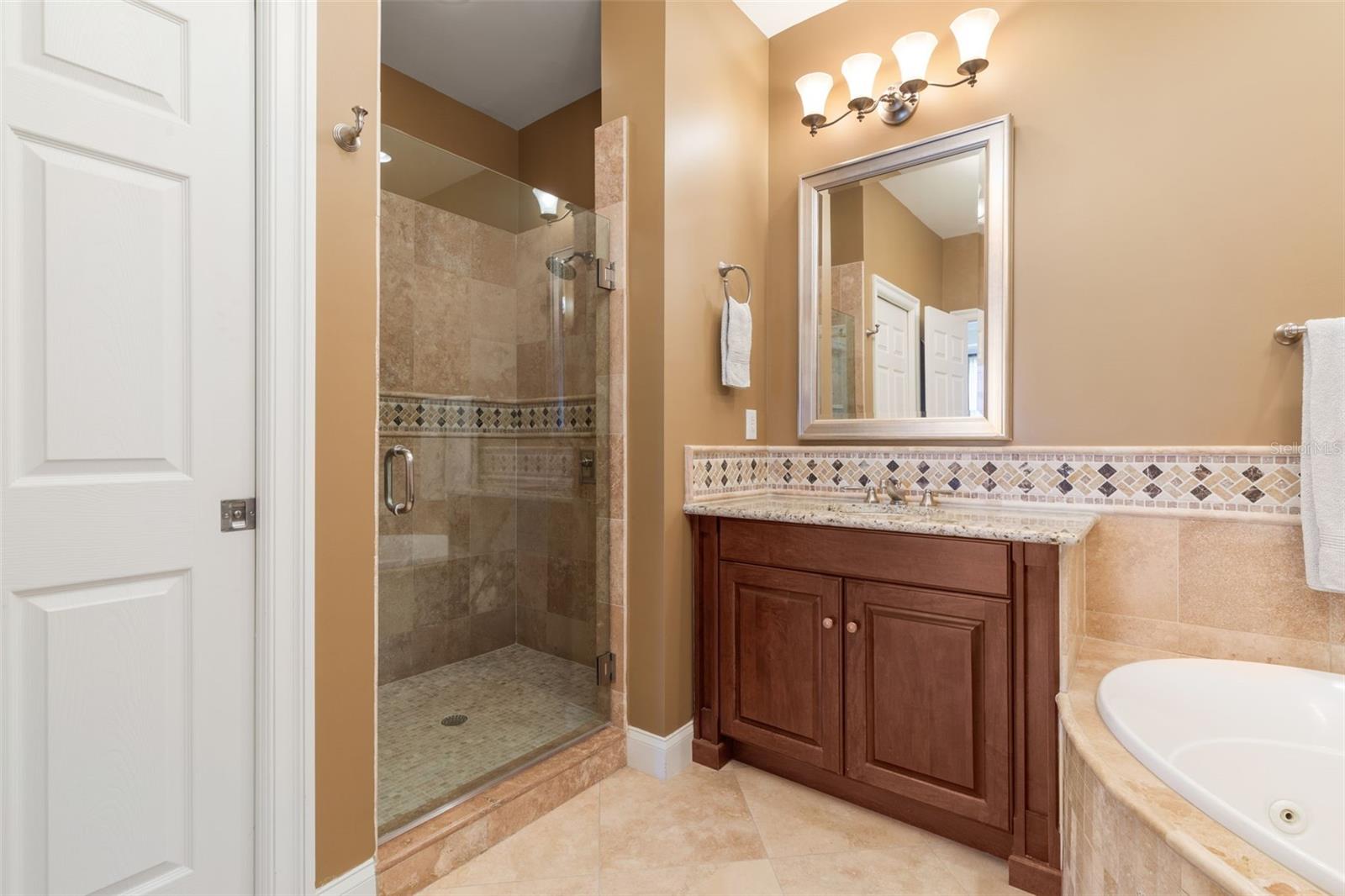 200 OCEAN CREST DR #553
