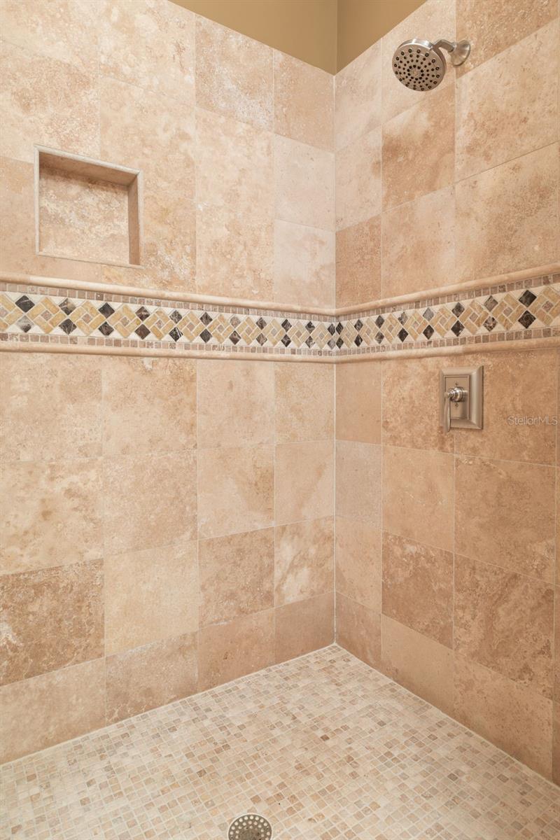 200 OCEAN CREST DR #553