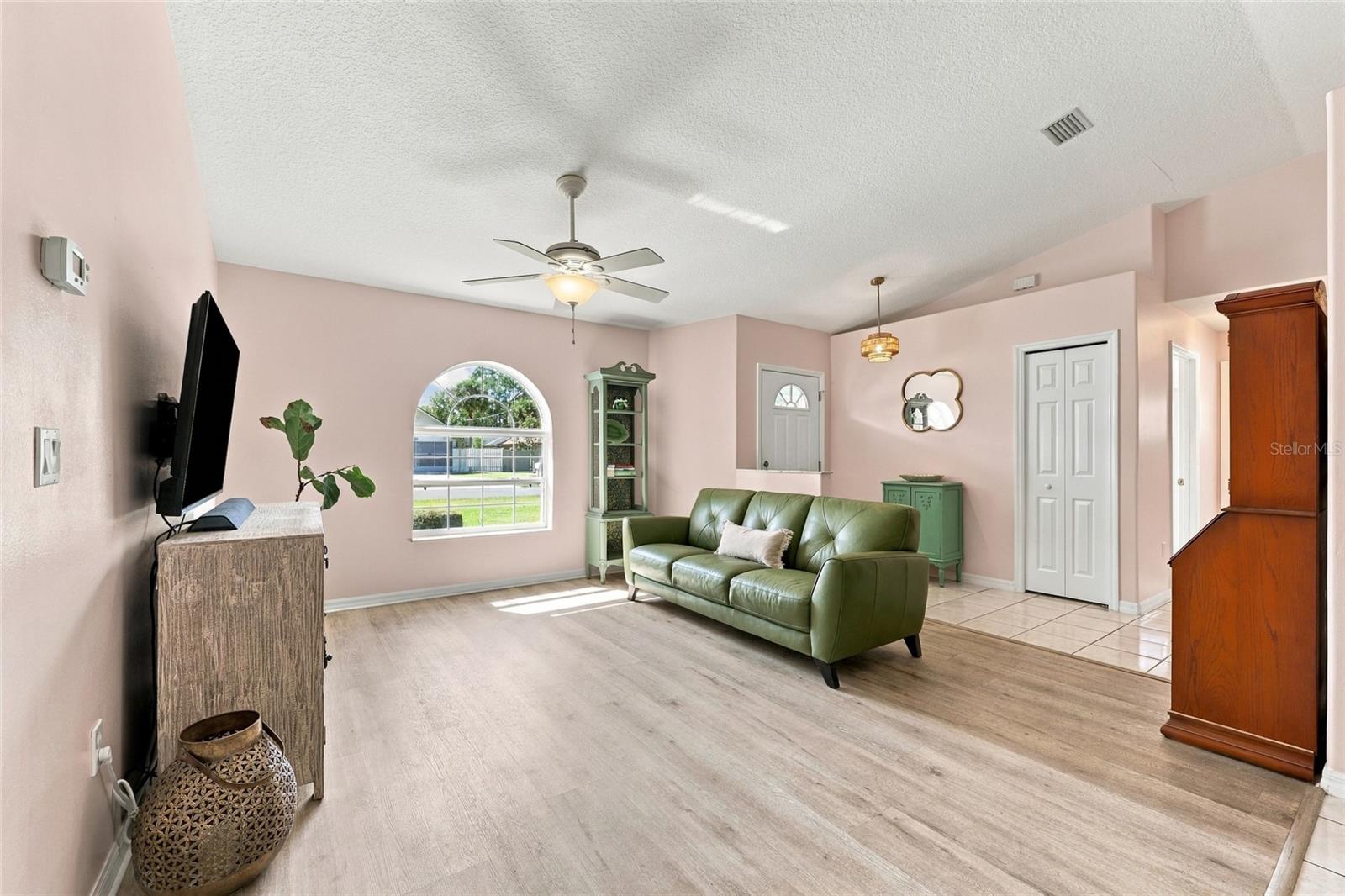 35 RICHLAND LN
