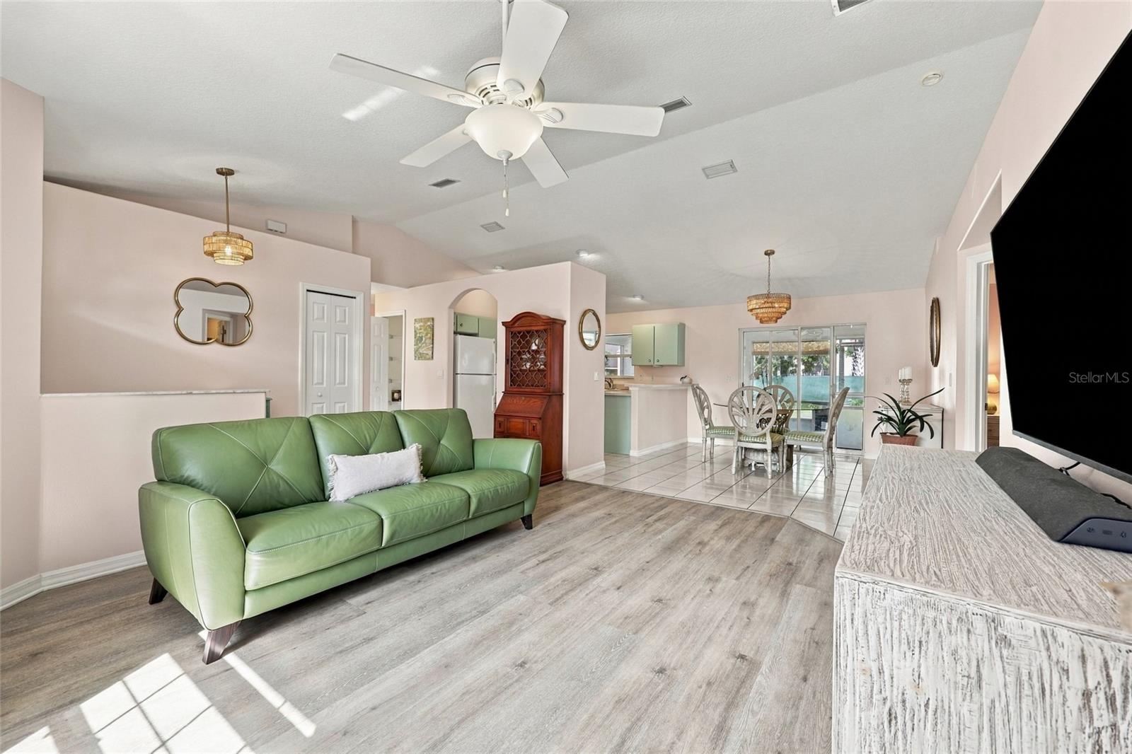 35 RICHLAND LN
