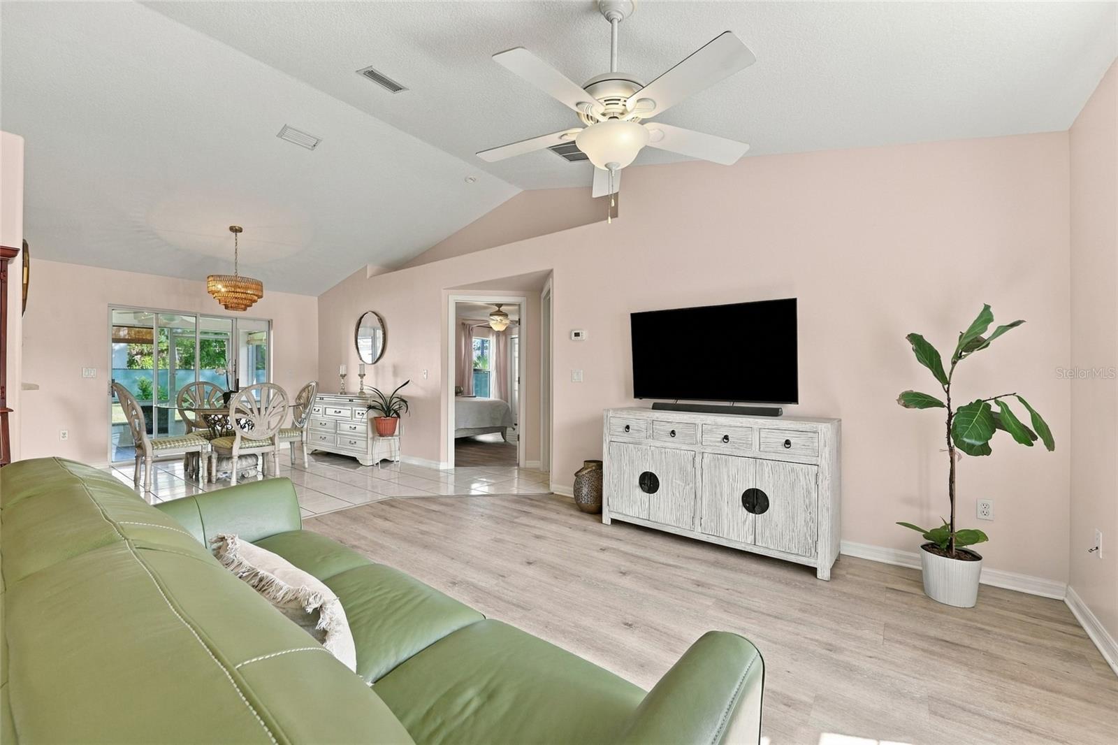 35 RICHLAND LN