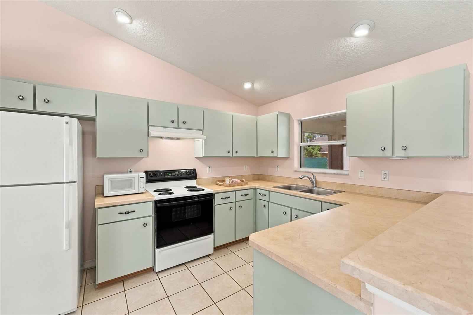 35 RICHLAND LN