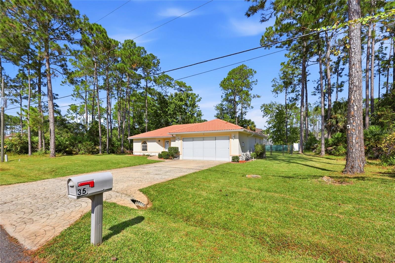 35 RICHLAND LN