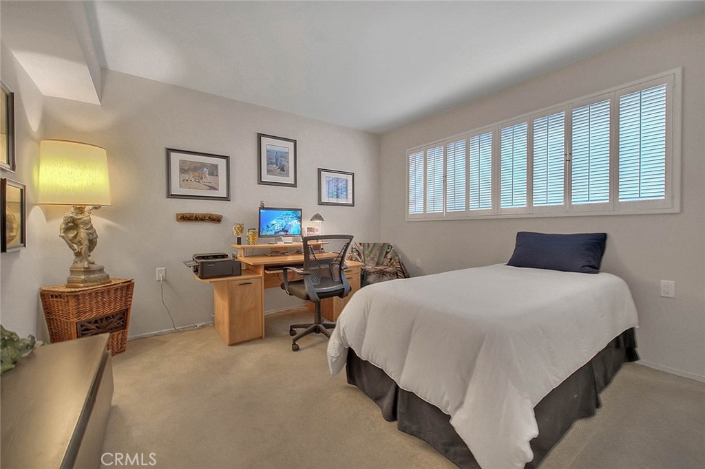 5517 Paseo Del Lago E 2B