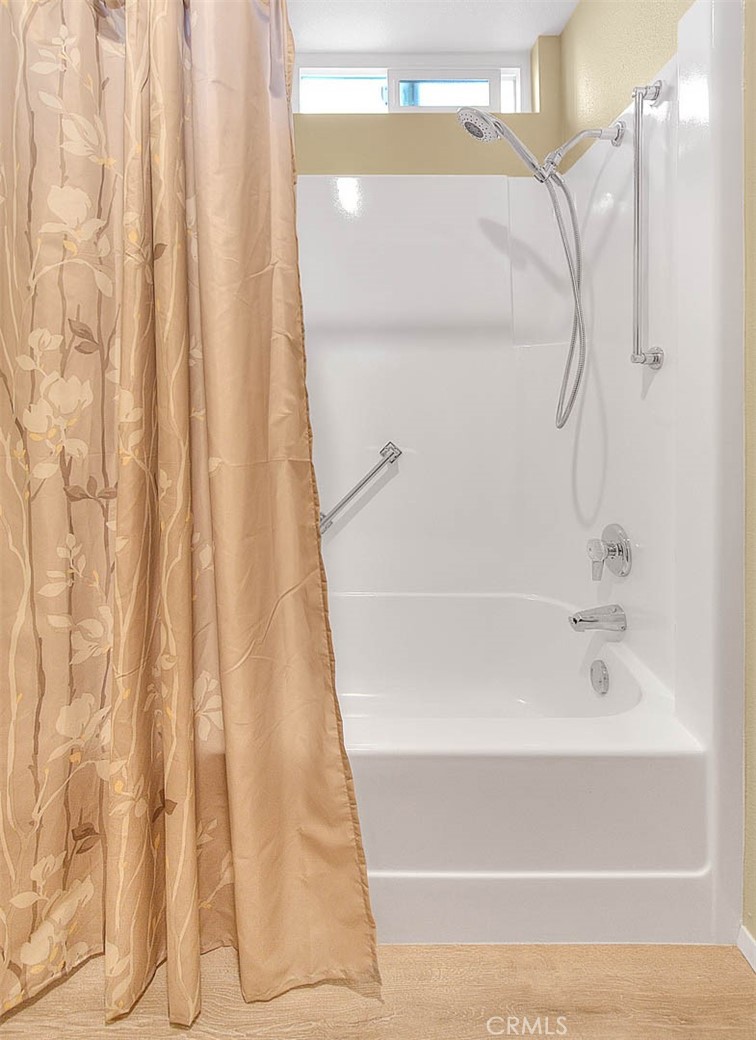 5517 Paseo Del Lago E 2B