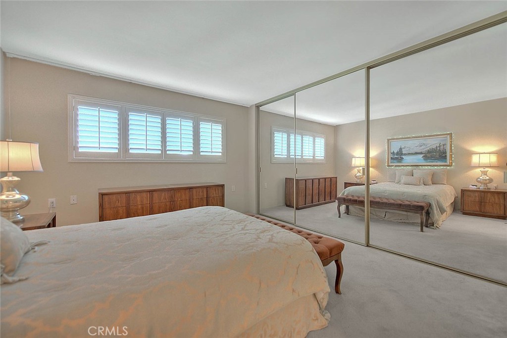 5517 Paseo Del Lago E 2B