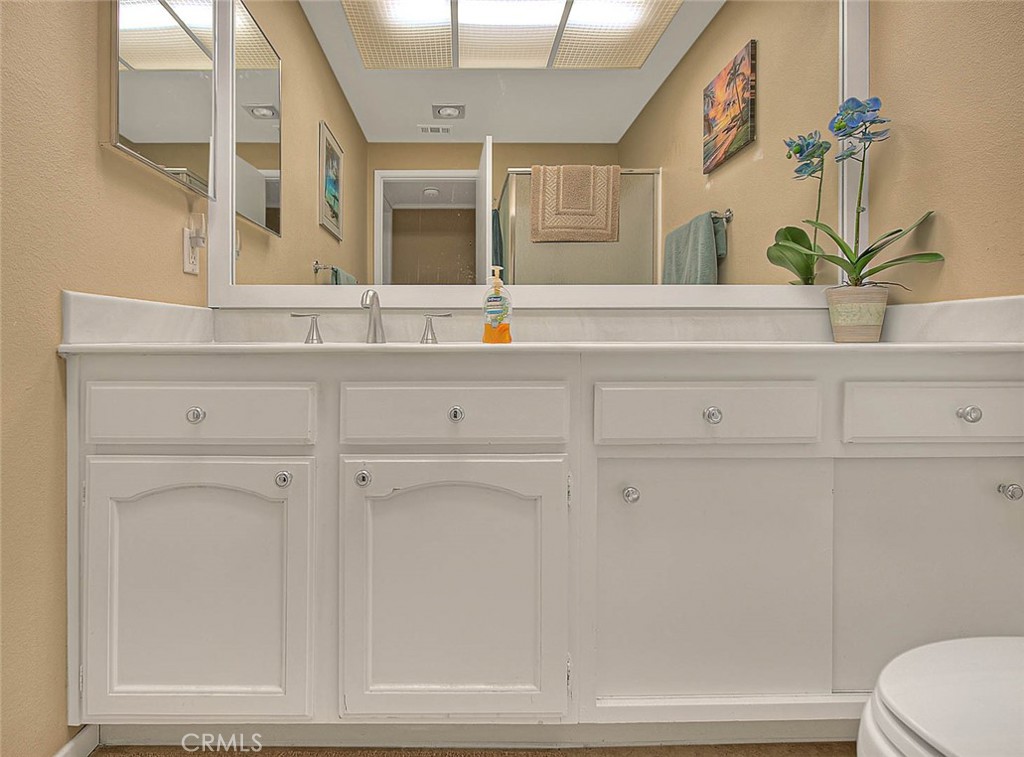 5517 Paseo Del Lago E 2B