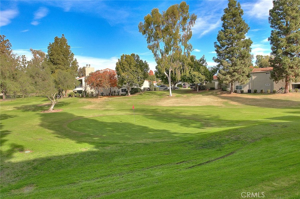 5517 Paseo Del Lago E 2B