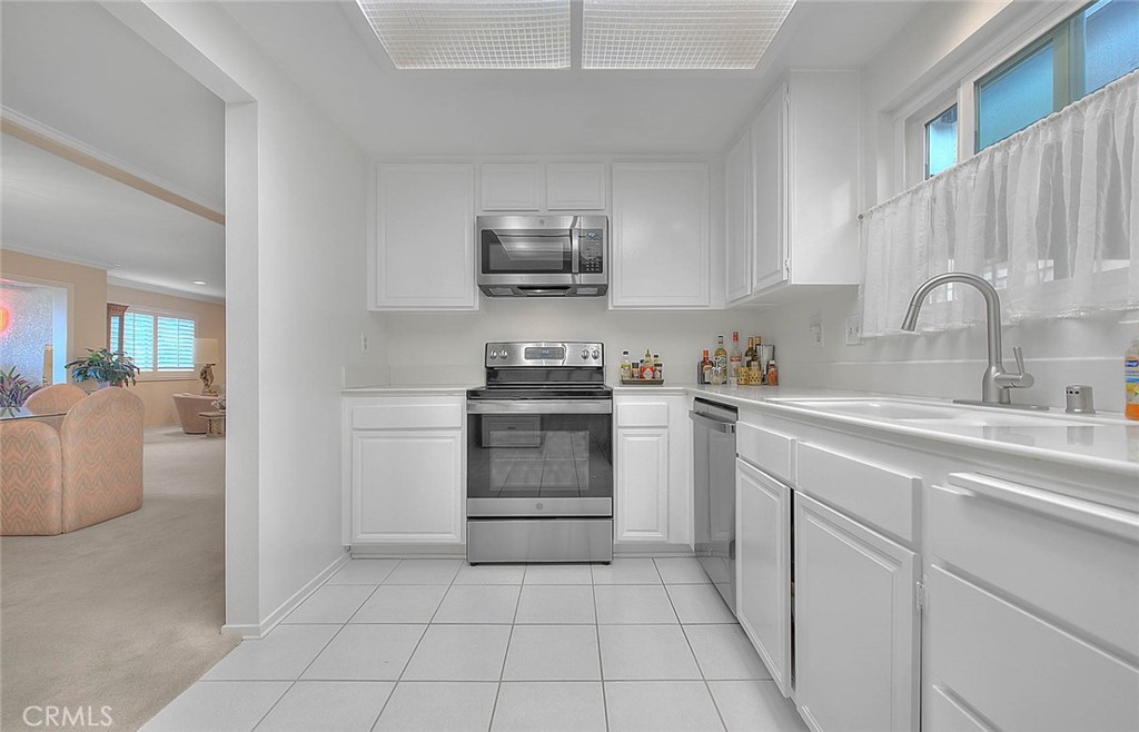 5517 Paseo Del Lago E 2B