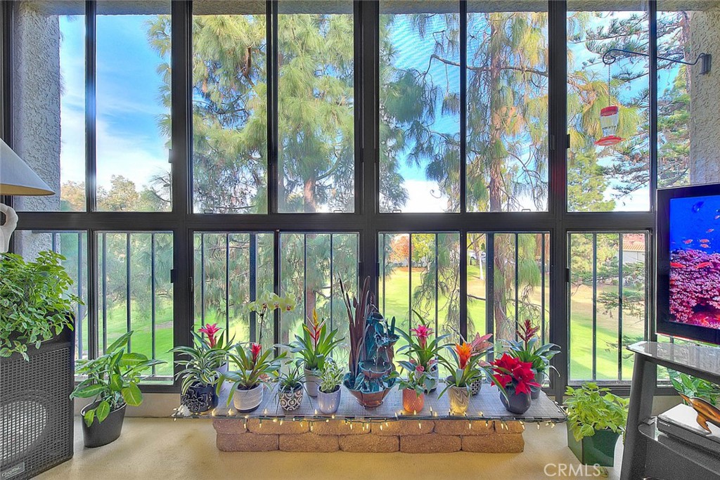 5517 Paseo Del Lago E 2B