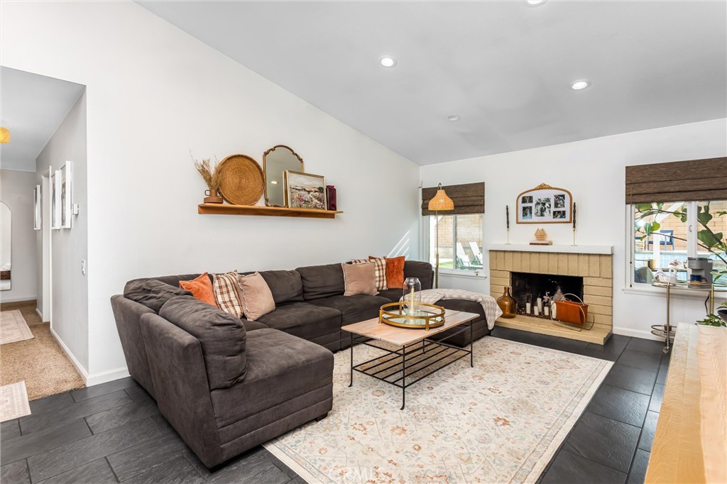 9804 Calle Esplanade