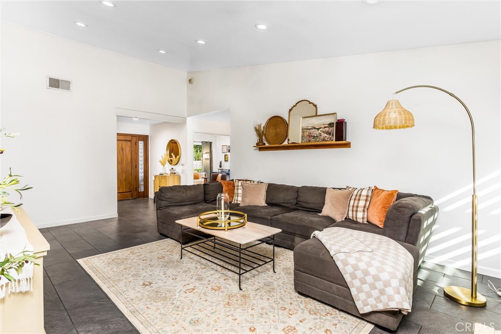 9804 Calle Esplanade