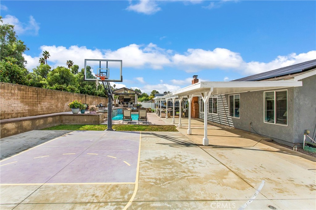 9804 Calle Esplanade