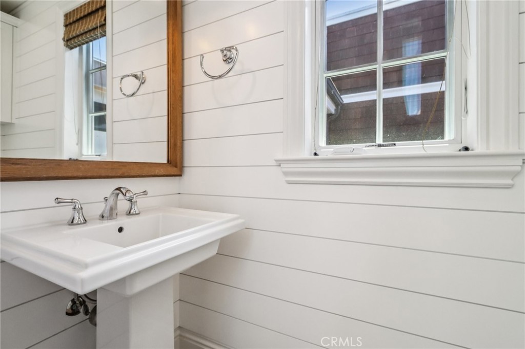 611 Marigold Avenue #B