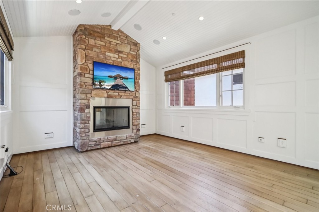 611 Marigold Avenue #B