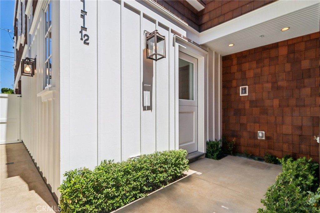 611 Marigold Avenue #B