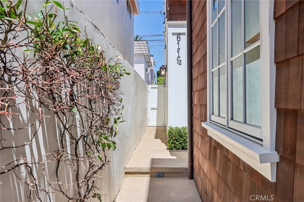 611 Marigold Avenue #B