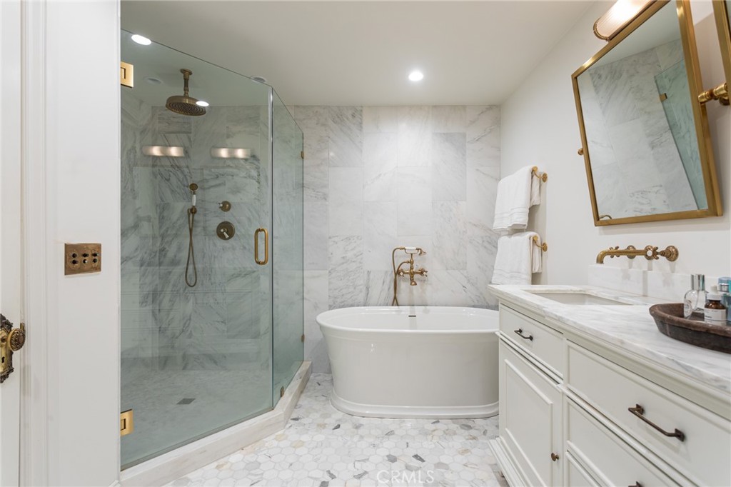 1615 Port Charles Place