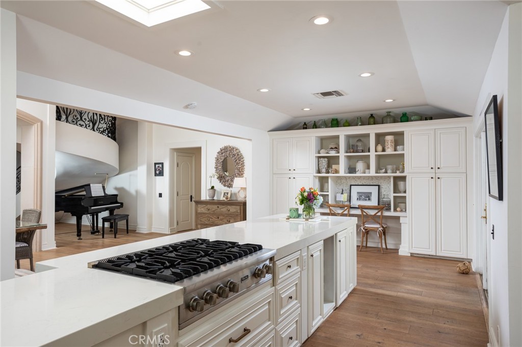 1615 Port Charles Place