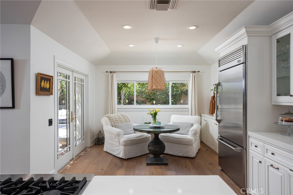 1615 Port Charles Place