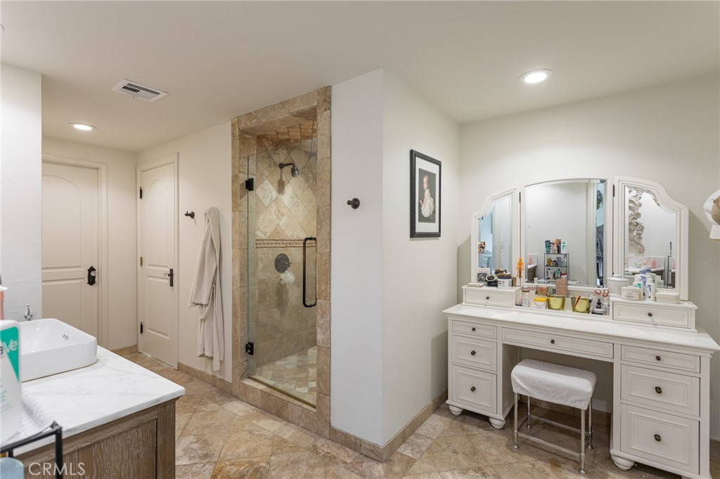 1615 Port Charles Place