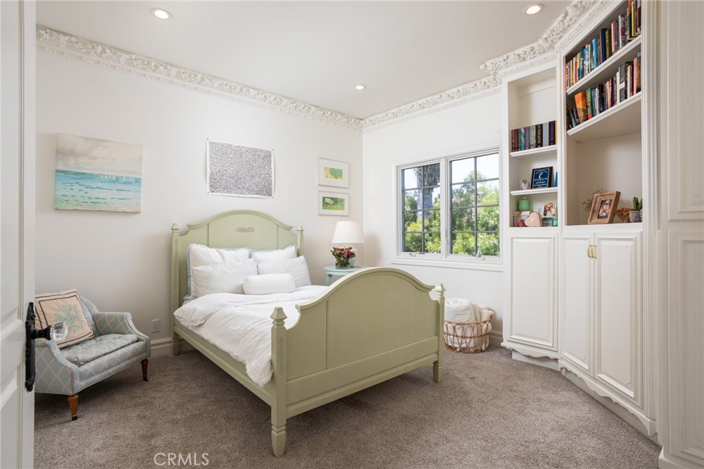 1615 Port Charles Place