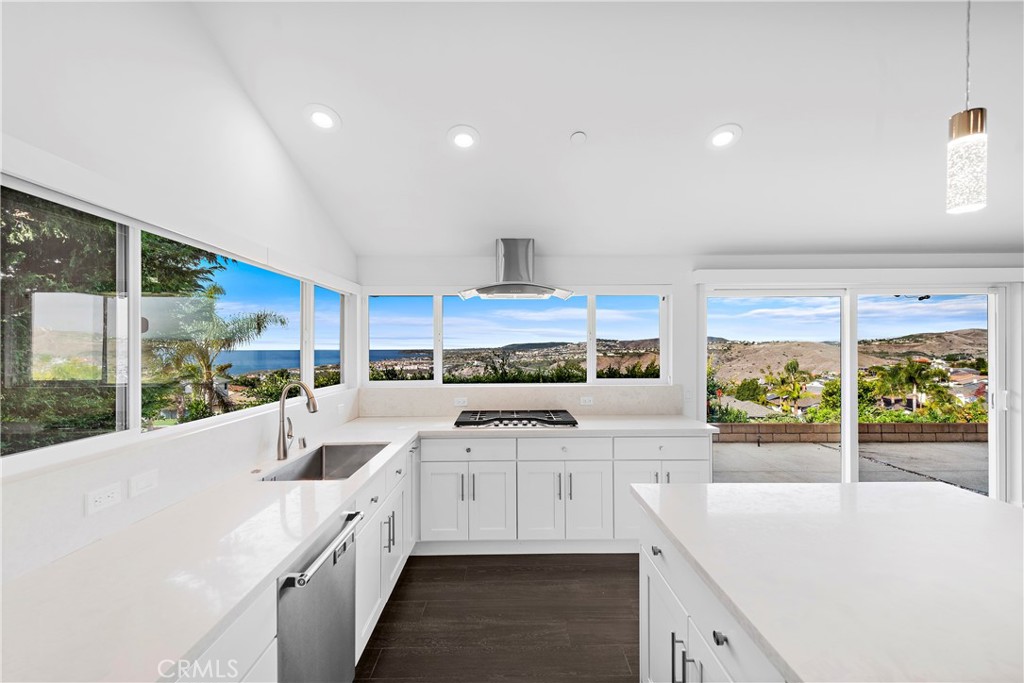 701 Avenida Presidio